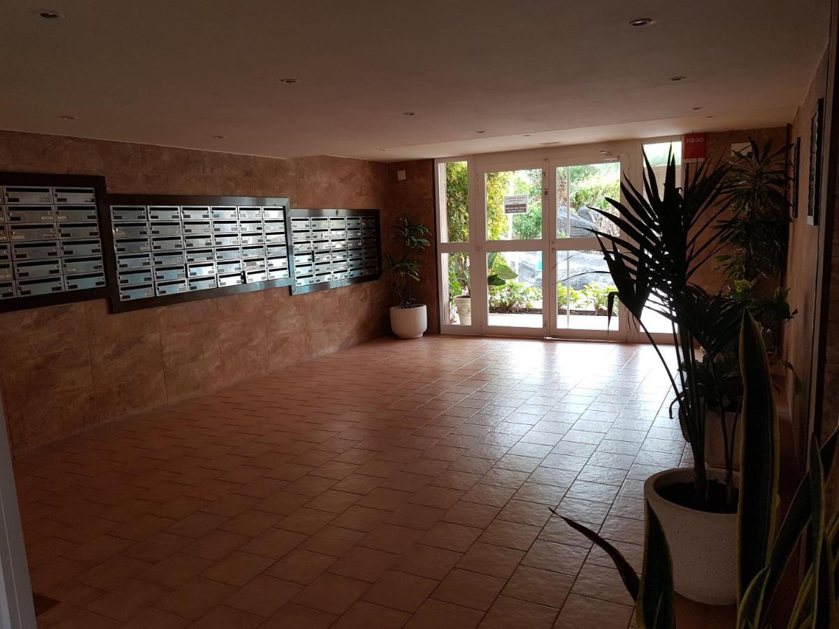 Ideal familias en urbanización de lujo a 600m de la playa Levante con Wifi, AC y Parking Benidorm Exterior foto