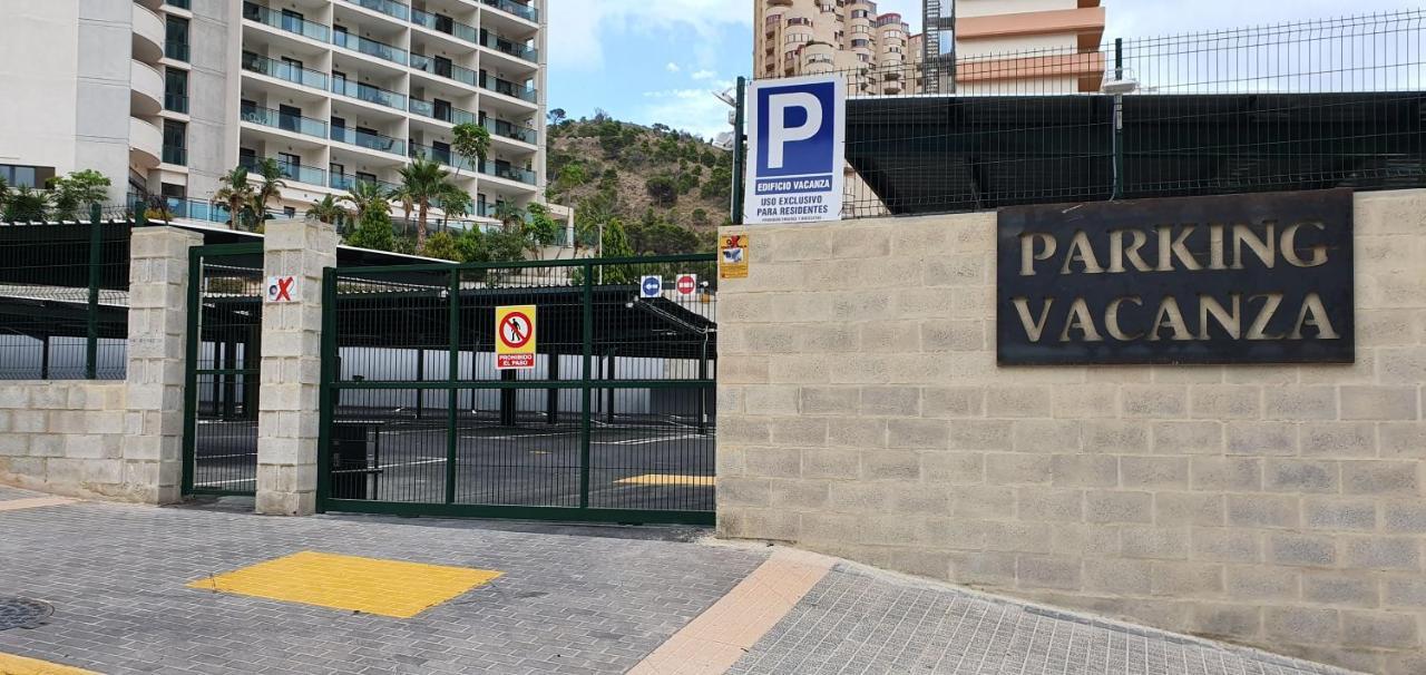 Ideal familias en urbanización de lujo a 600m de la playa Levante con Wifi, AC y Parking Benidorm Exterior foto